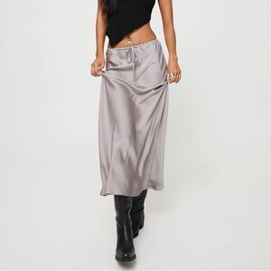 Princess Polly – LOLIE BIAS CUT MIDI SKIRT OYSTER